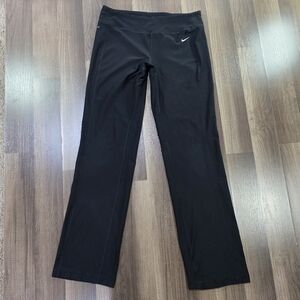 Nike Dri-Fit Black Comfy Stretch Mid-Rise Workout Yoga Pants/Leggings. M